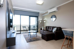 Luxury 303 Marina Bay Apartment